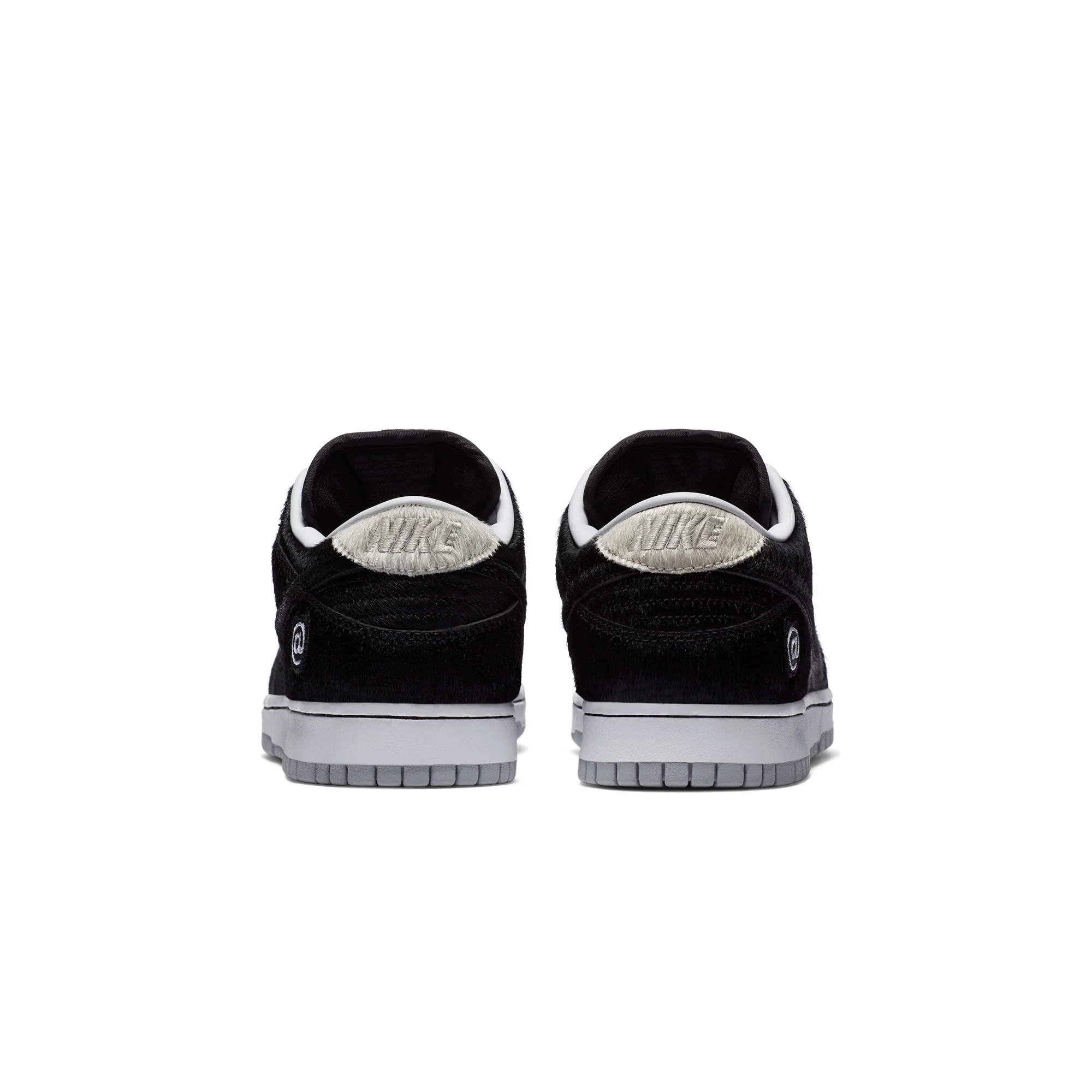 Nike SB x BE@RBRICK Mens Dunk Low OG Shoes - Image 3